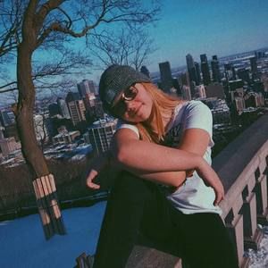 Meet your Posher, Kellyy